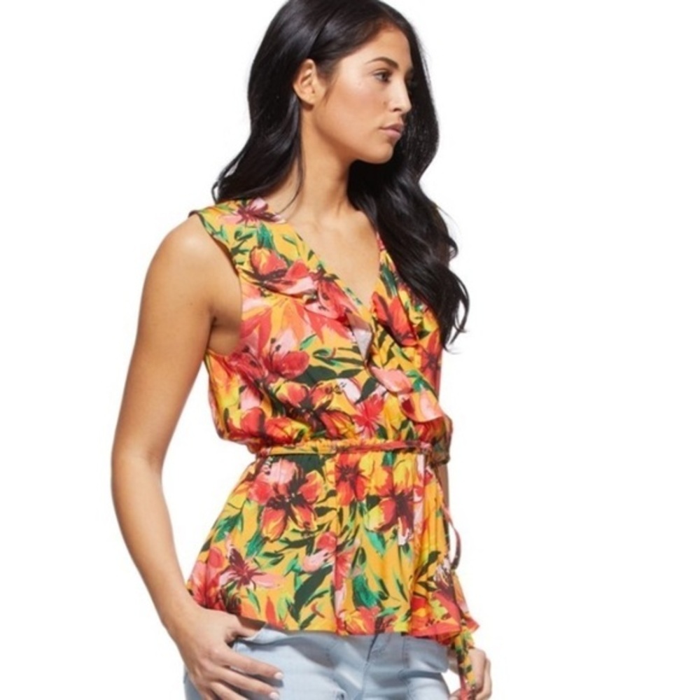 NWT Sofia Vergara wrap Ruffle Top 5x